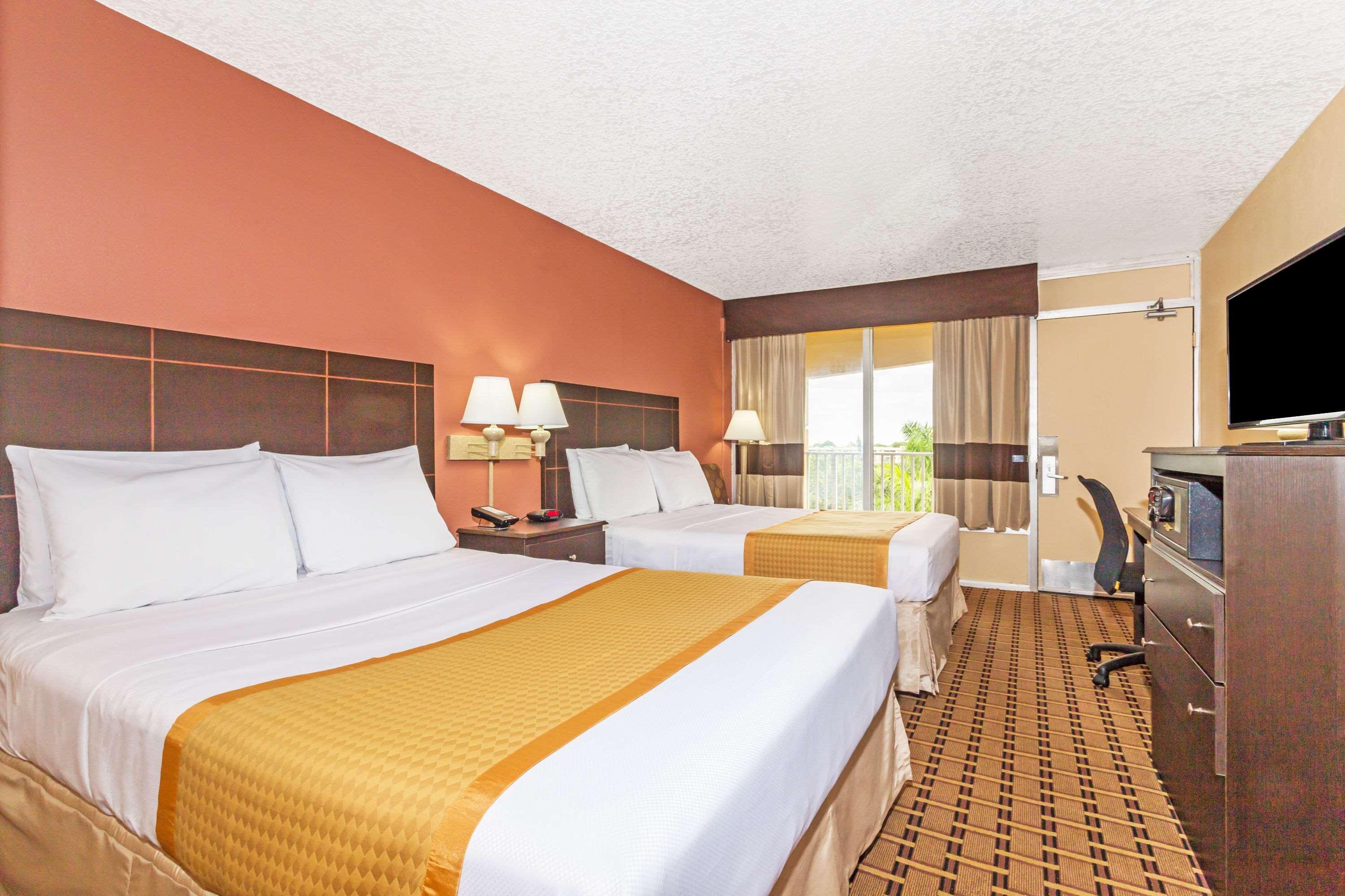 Days Inn By Wyndham Fort Lauderdale-Oakland Park Airport N Zewnętrze zdjęcie