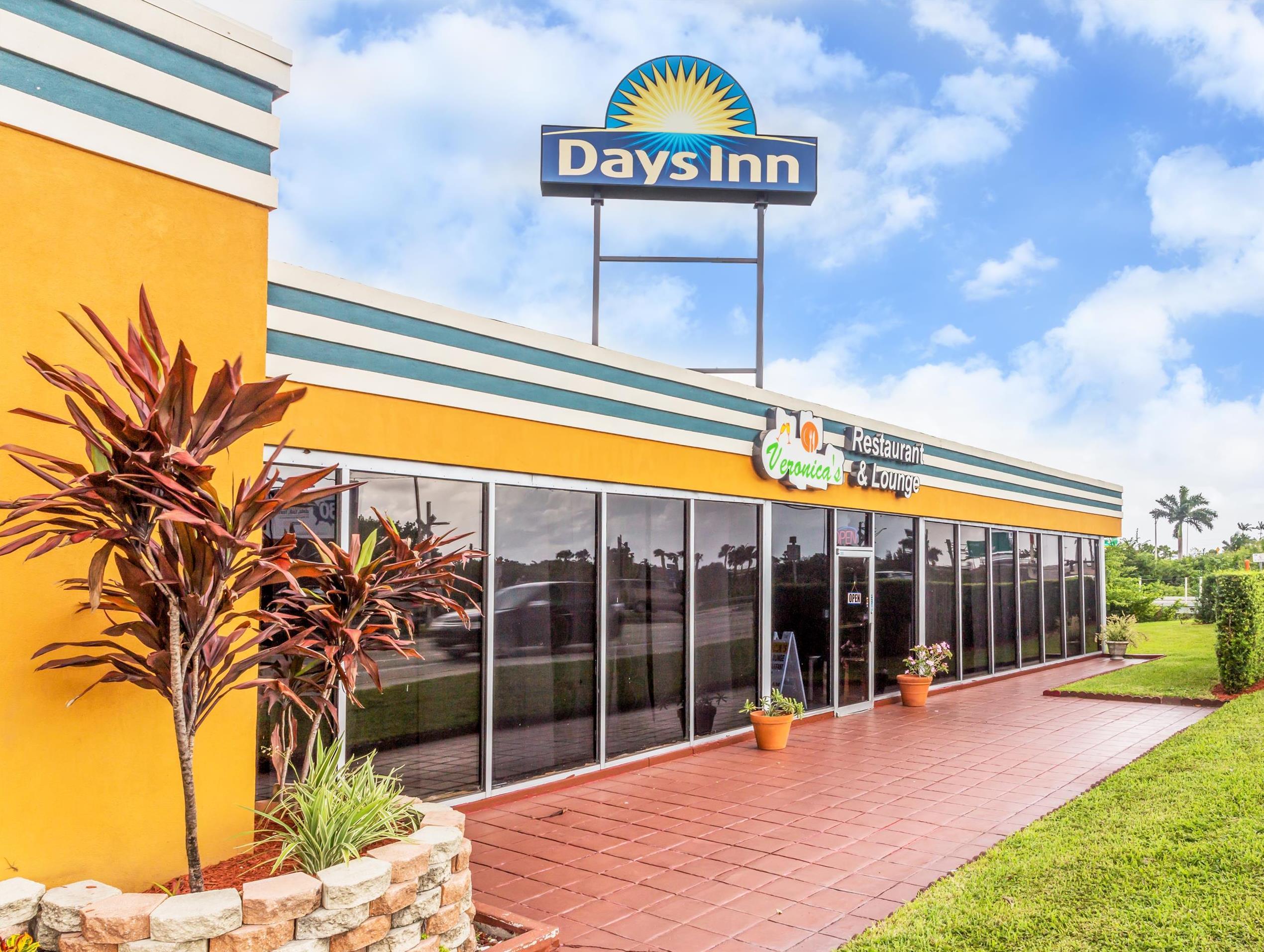 Days Inn By Wyndham Fort Lauderdale-Oakland Park Airport N Zewnętrze zdjęcie