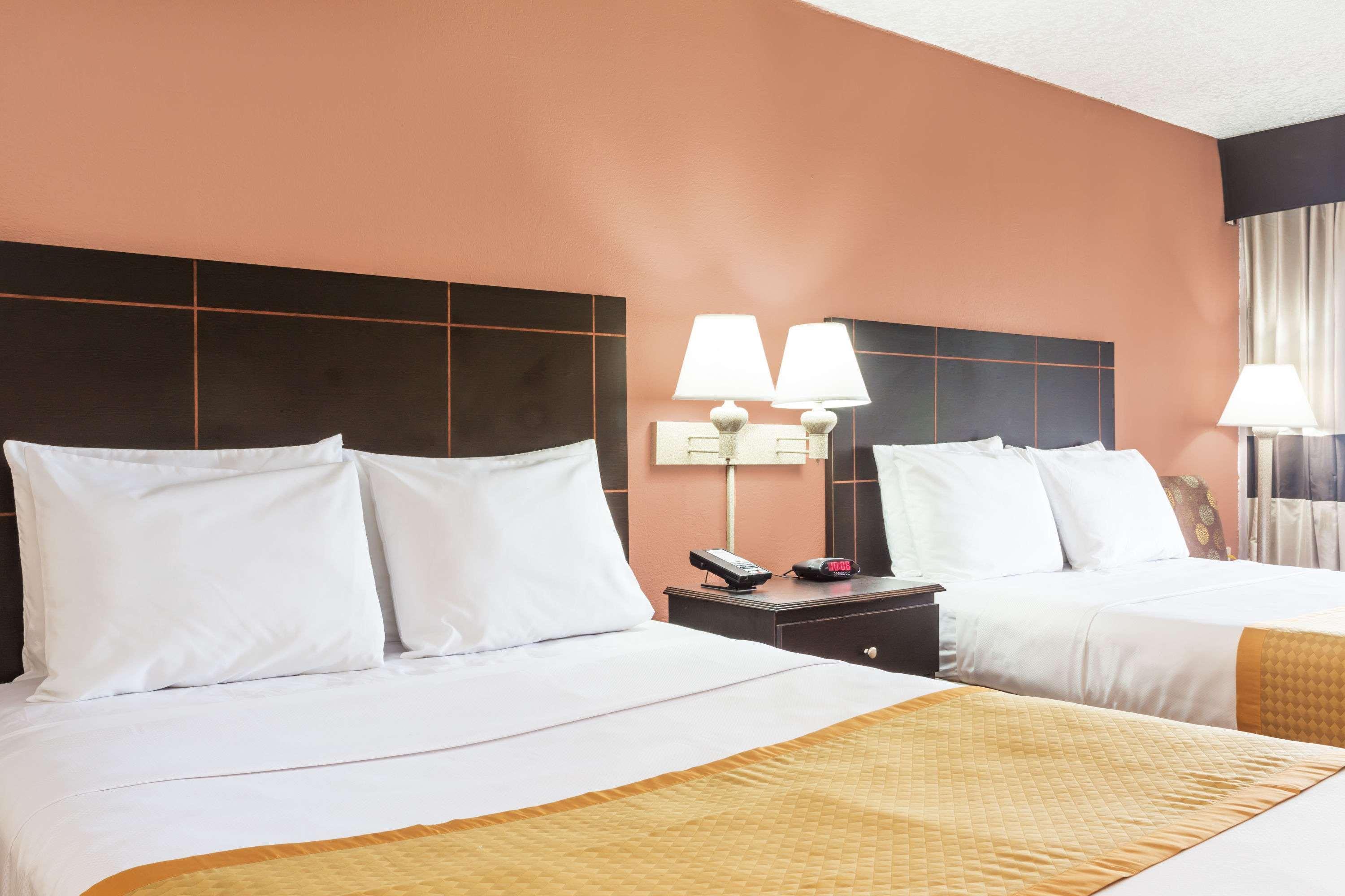 Days Inn By Wyndham Fort Lauderdale-Oakland Park Airport N Zewnętrze zdjęcie