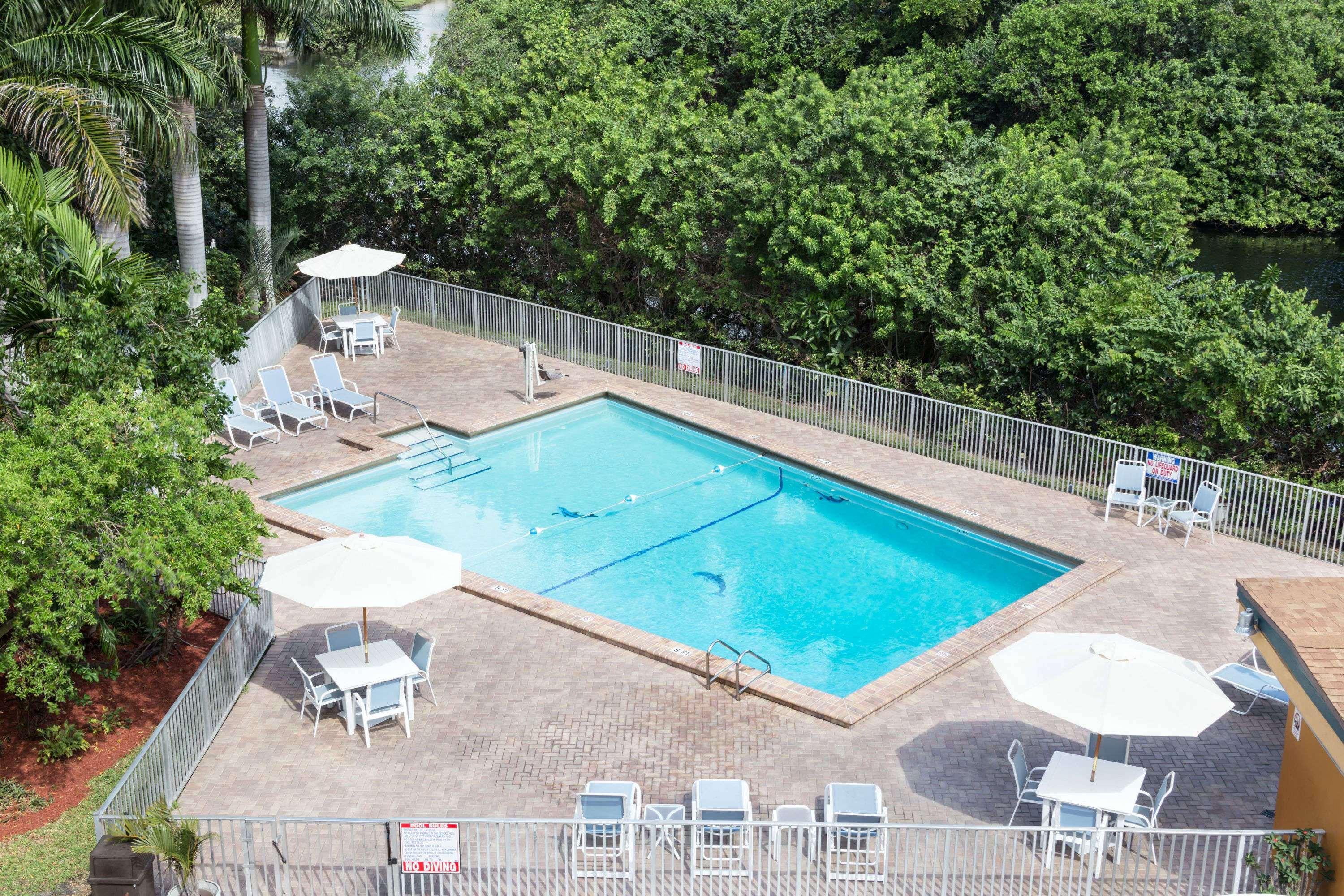 Days Inn By Wyndham Fort Lauderdale-Oakland Park Airport N Zewnętrze zdjęcie