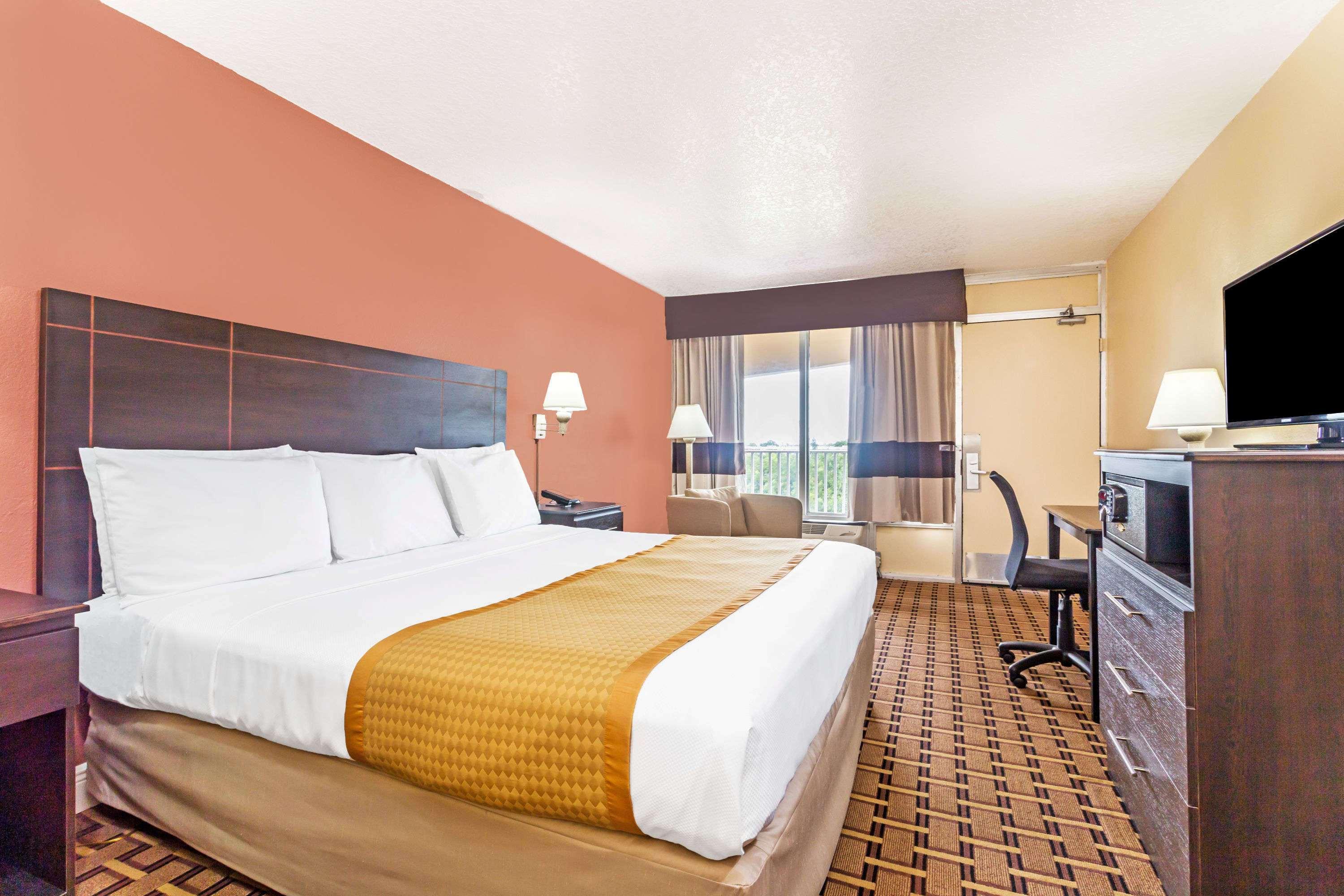 Days Inn By Wyndham Fort Lauderdale-Oakland Park Airport N Zewnętrze zdjęcie