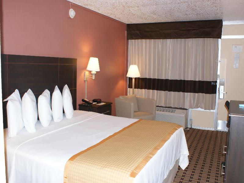 Days Inn By Wyndham Fort Lauderdale-Oakland Park Airport N Zewnętrze zdjęcie