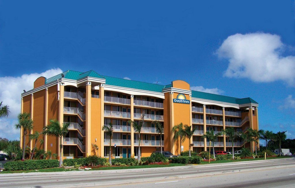 Days Inn By Wyndham Fort Lauderdale-Oakland Park Airport N Zewnętrze zdjęcie
